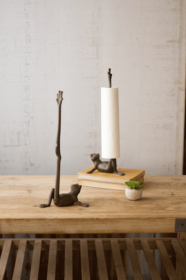 Cast Iron Paper Towel Holder (Color: Frog)